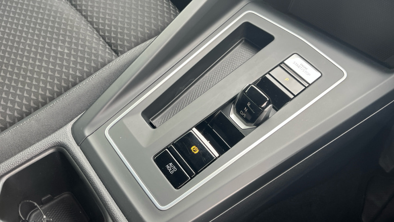 Volkswagen Golf 1.5 eTSI 150 Active 5dr DSG Petrol Hatchback